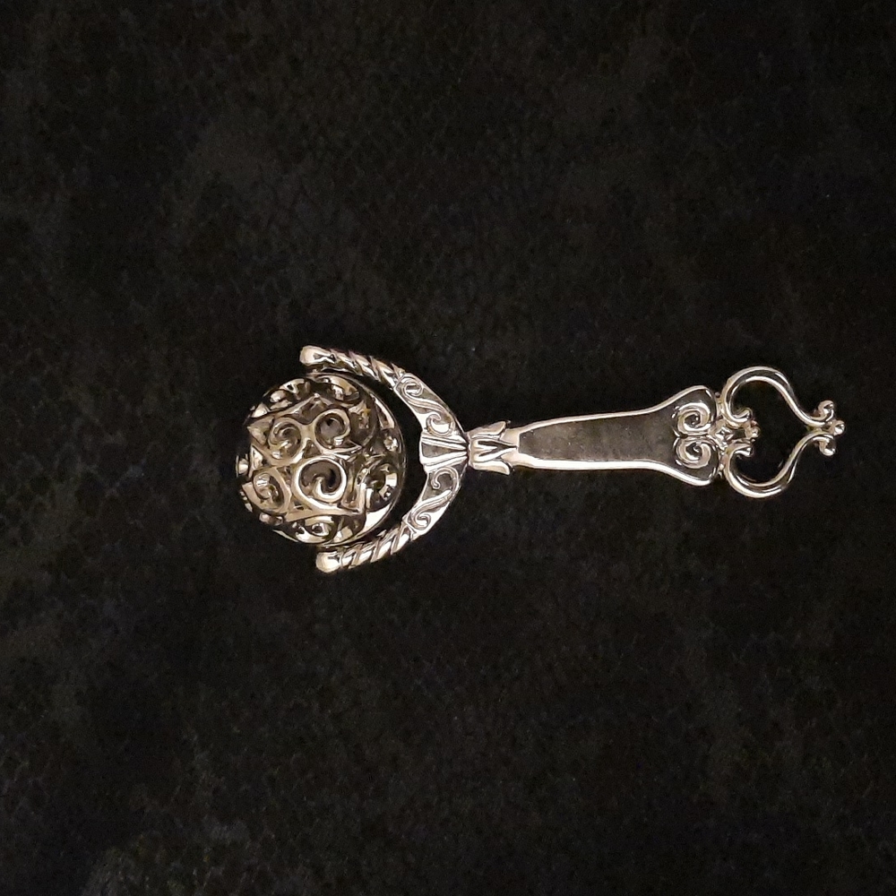 VICTORIAN STYLE BABY RATTLE